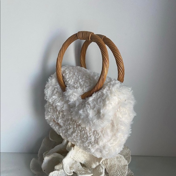 Faux fur knitting mini bag - Picture 3 of 4